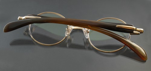 150年前のバッファローホーン使用のメガネ