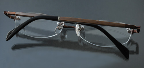 CHRONIC CH-046” 福山雅治さんがガリレオで着用の縁なしメガネ