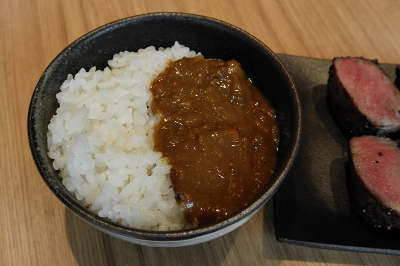 羽釜炊きごはん、牛タンカレー